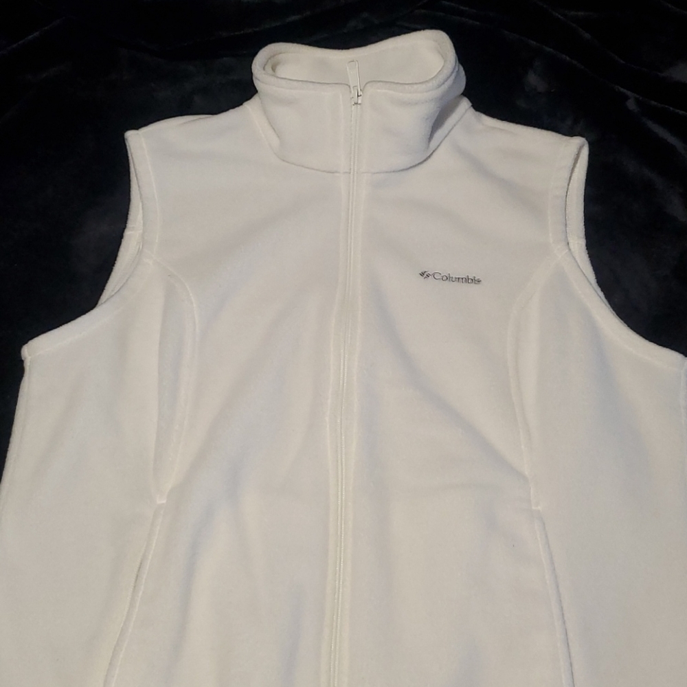 Columbia vest